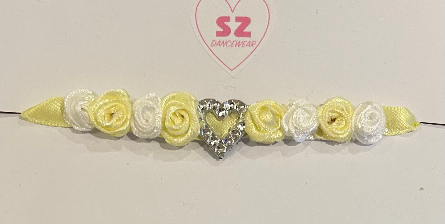 Lemon & White Bunwrap